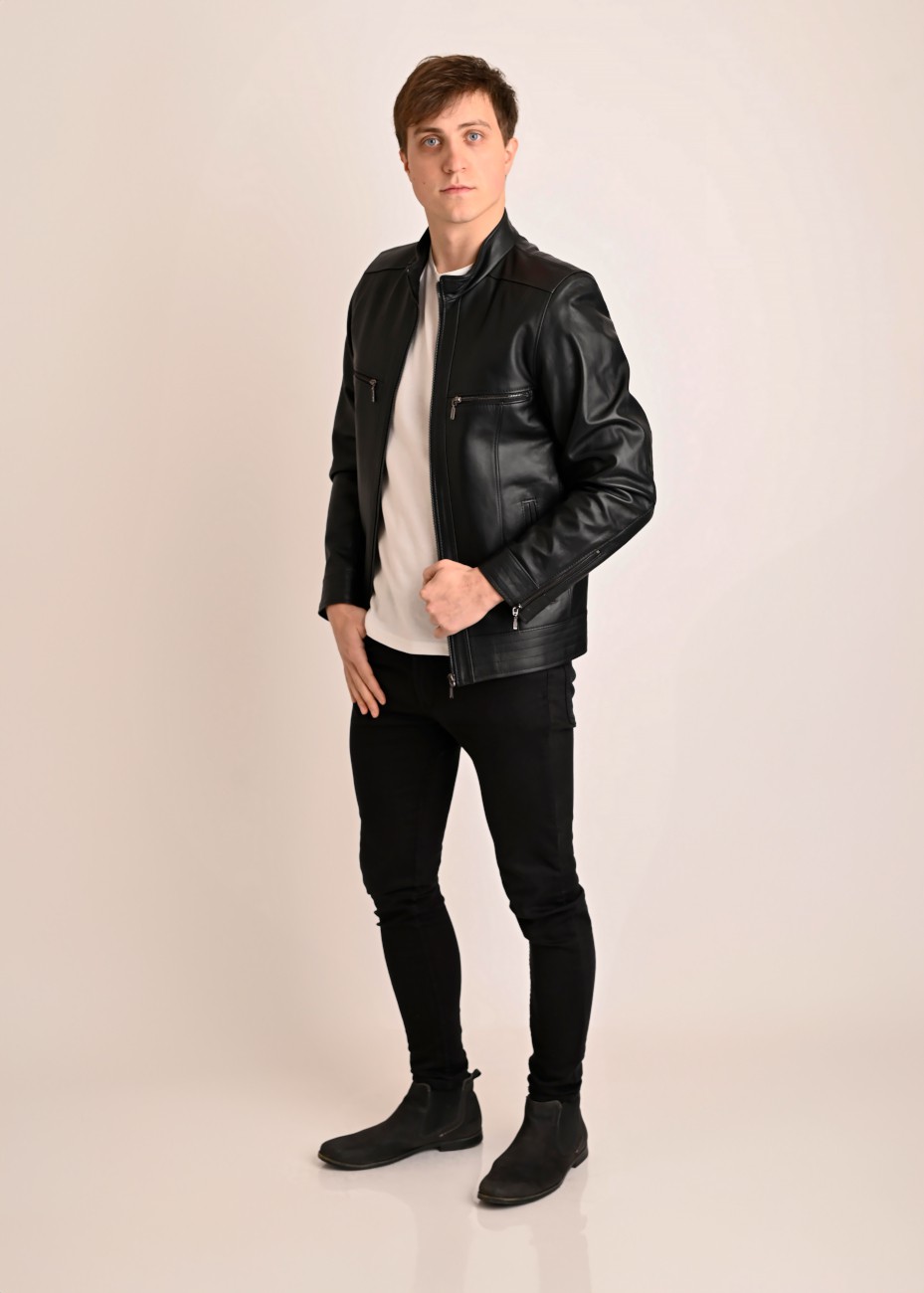 Skórzana sportowa kurtka...