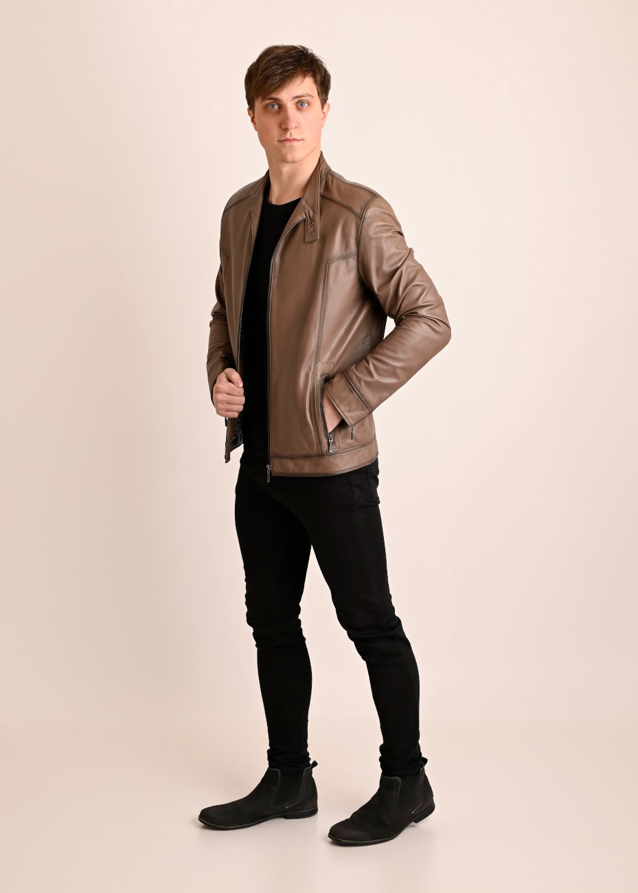 Skórzana kurtka ze stójką...